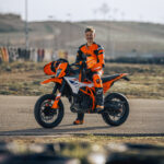 662187_MY25 KTM 390 SMC R-Statics- Cat B_STATIC_STATIC