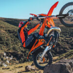 PHO_BIKE_DET_MY25-KTM-EXC-action3_#SALL_#AEPI_#V1