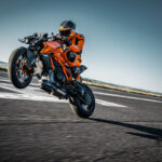 554266_MY24 KTM 1390 SUPER DUKE R_Action_Action_ACTION_01_ACTION_Action