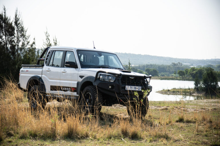 Mahindra Karoo Dew 4×4 – Old School Cool