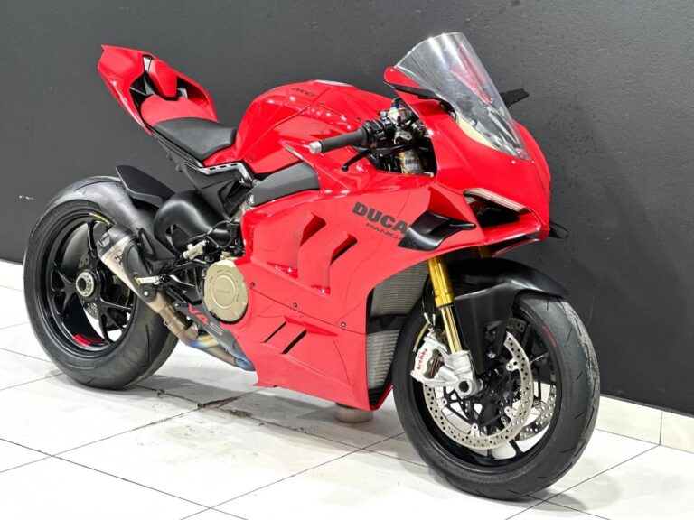 2024 Ducati Panigale V4S