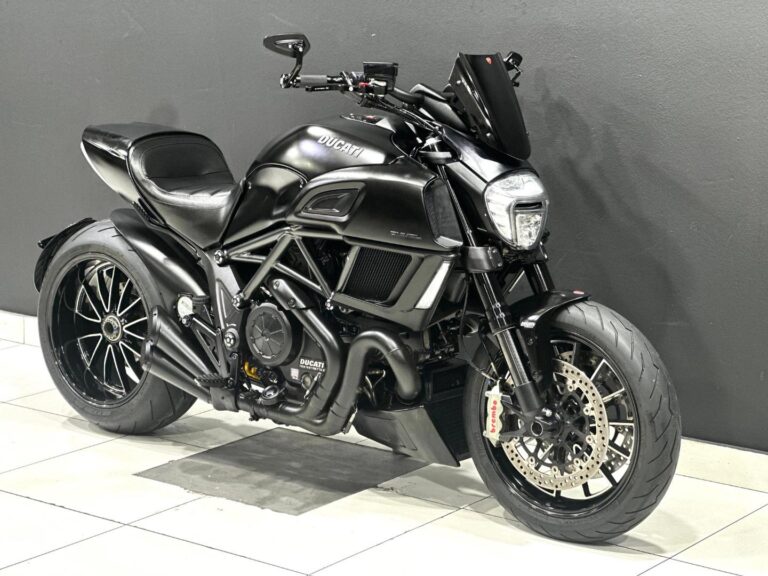 2016 Ducati Diavel Dark