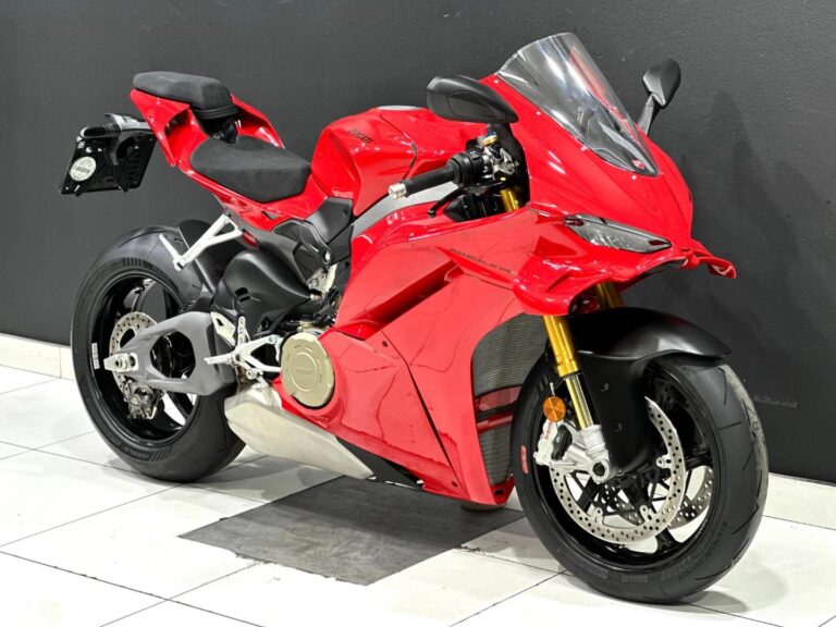 2025 Ducati Panigale V4S