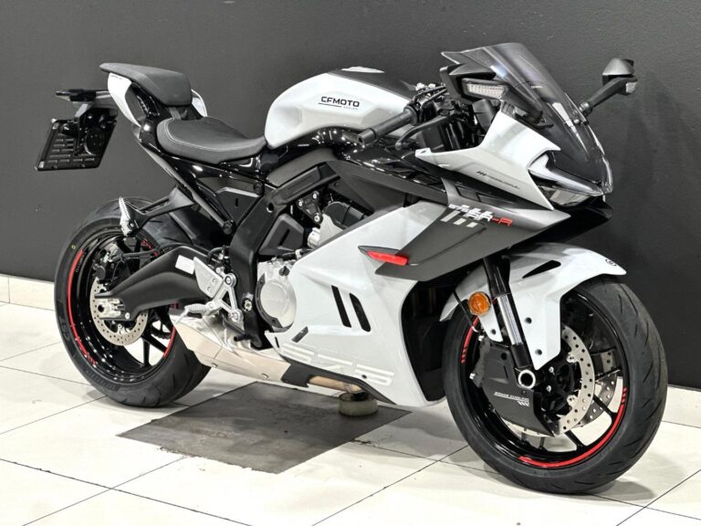 2025 CFMOTO 675 SR-R