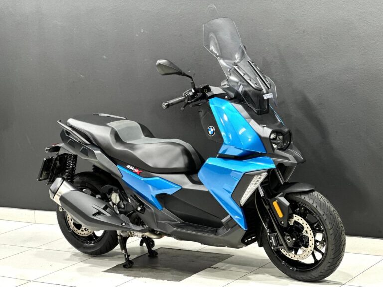 2020 BMW C400X