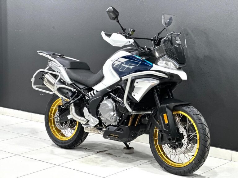 2025 CFMOTO 700 MT