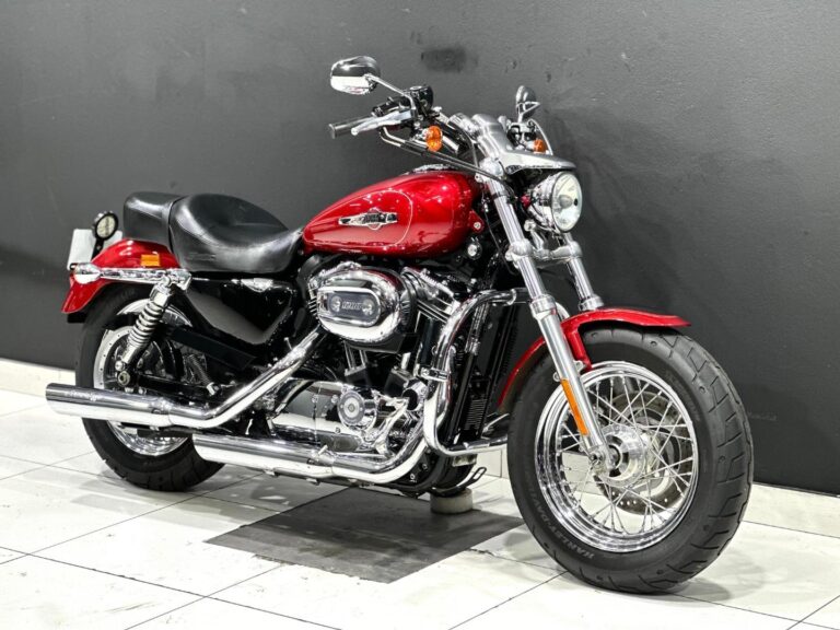 2012 Harley-Davidson Sportster 1200 Custom
