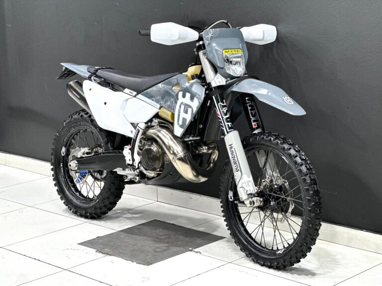 2024 Husqvarna TE 300 PRO