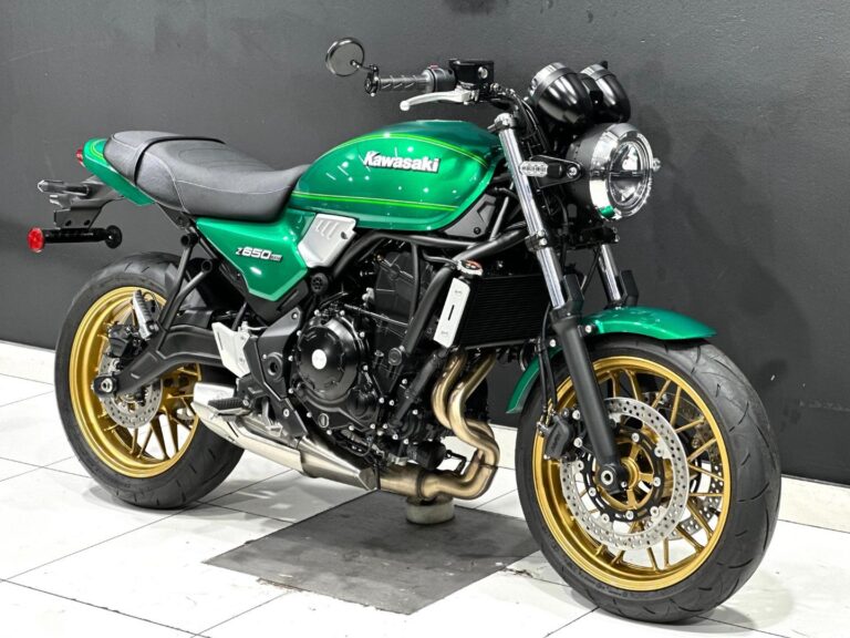 2025 Kawasaki Z650 RS