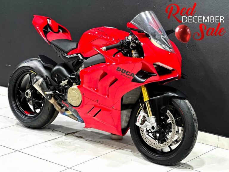 2024 Ducati Panigale V4S