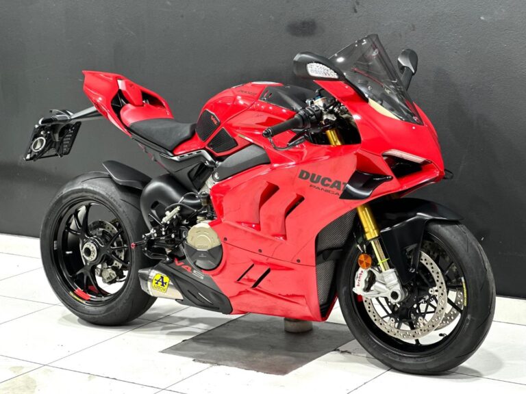 2024 Ducati Panigale V4S