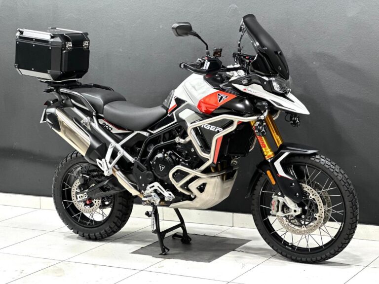 2025 Triumph 900 Rally Pro