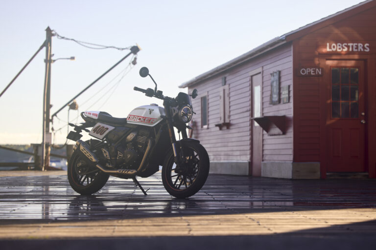 Triumph Thruxton 400 and Tracker 400