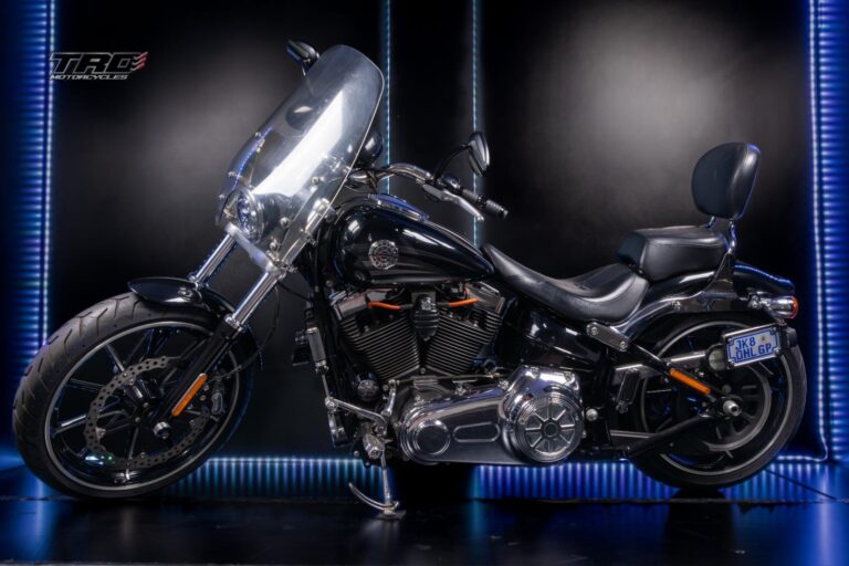 2016 Harley-Davidson Softail Breakout