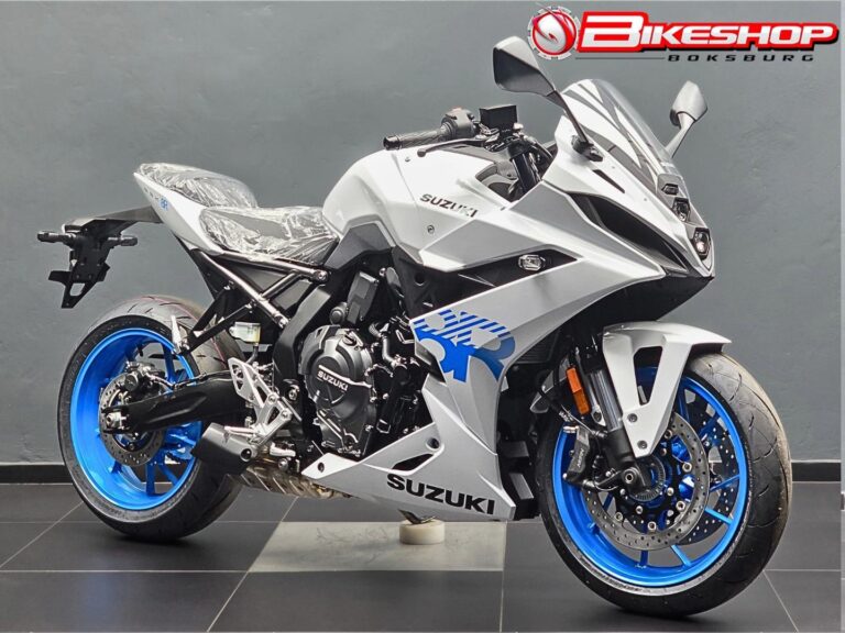2026 Suzuki GSX 8 FR