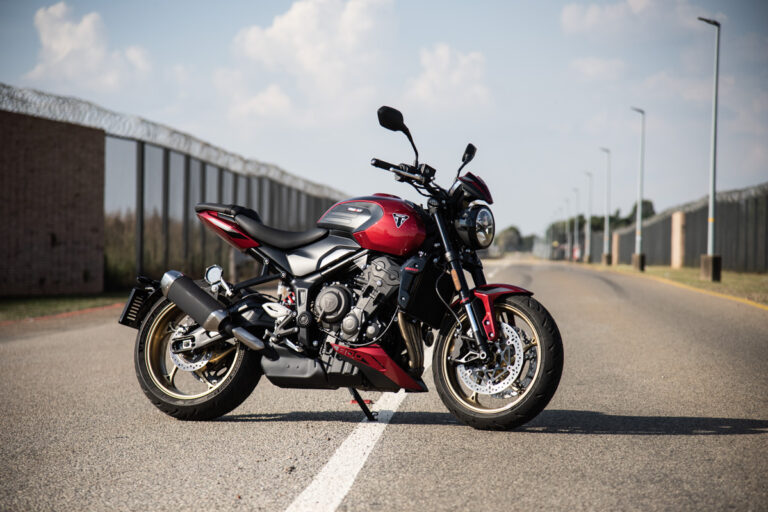 Triumph Trident 800 – Stripped to Rip!
