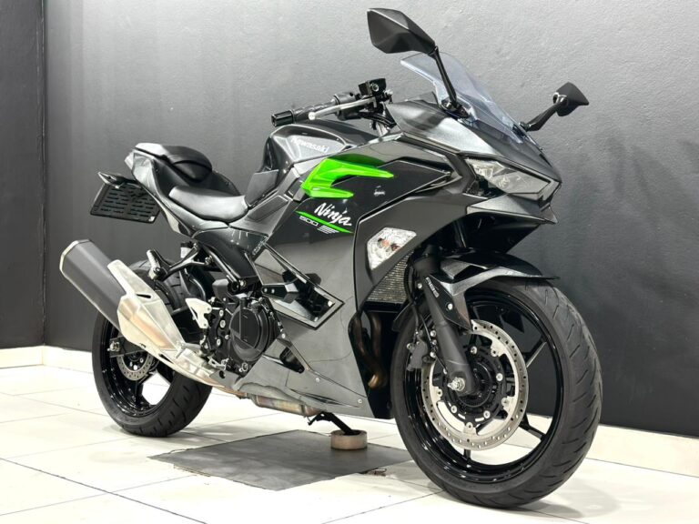 2025 Kawasaki Ninja 500