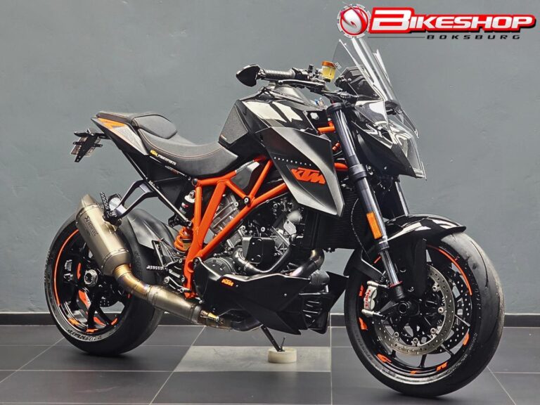2017 KTM Superduke 1290 R