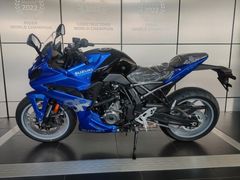 2026 Suzuki GSX GSX800FRQM5