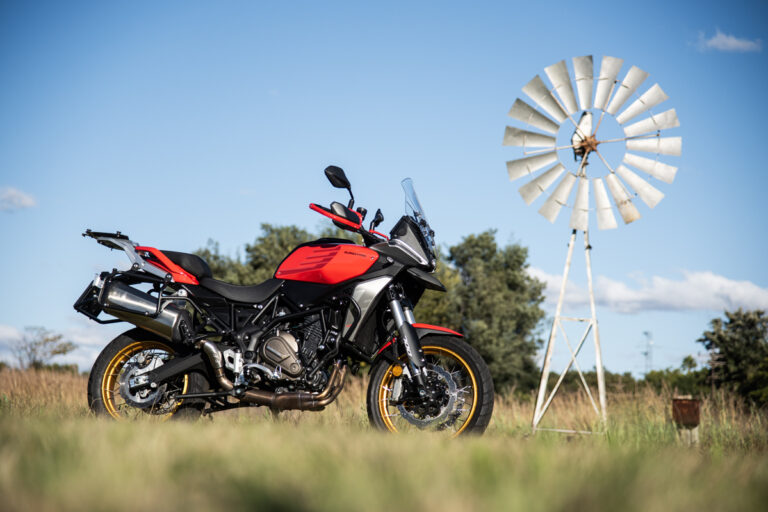 QJ Motor SRT 700 SX – Is this the thinking man’s travel bike?