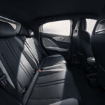 04、DOLPHIN-SUER_LHD_Interior_Rear-cabin-space_download_JPG_5000PX_RGB