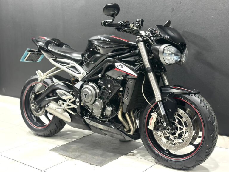 2018 Triumph Street Triple 765 RS