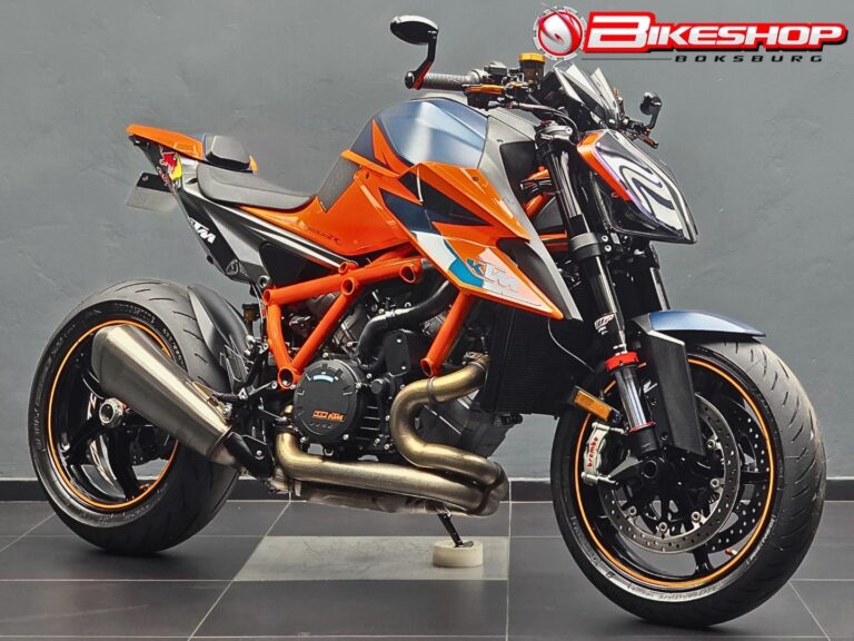 2021 KTM Superduke 1290 R