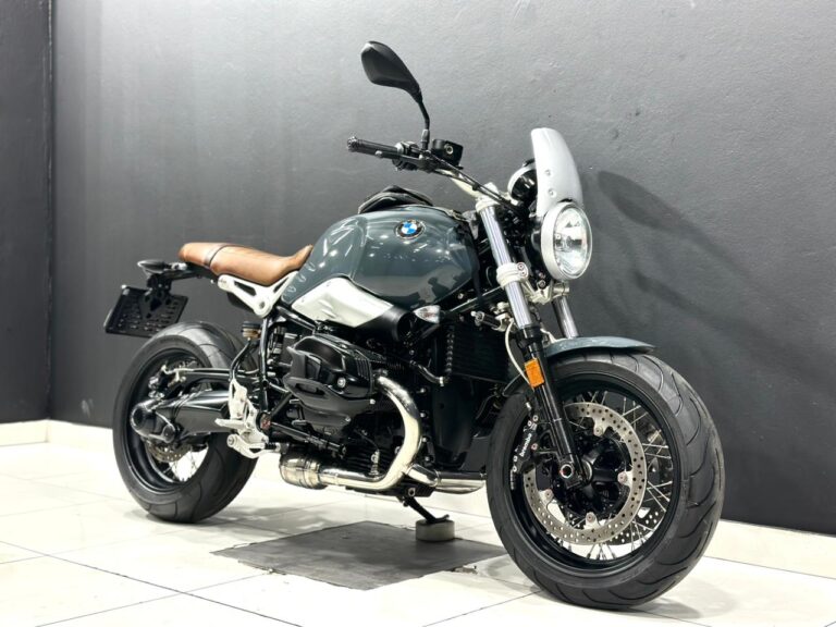 2019 BMW RNINE T
