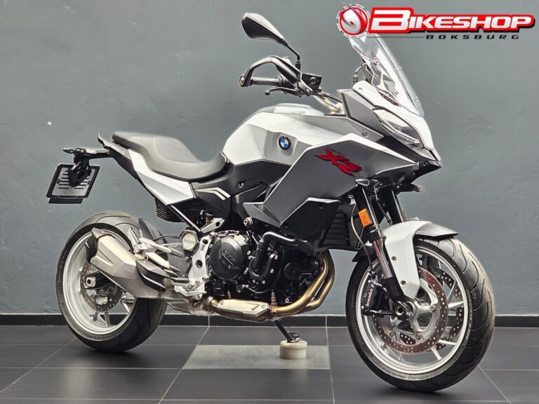 2021 BMW F900 XR