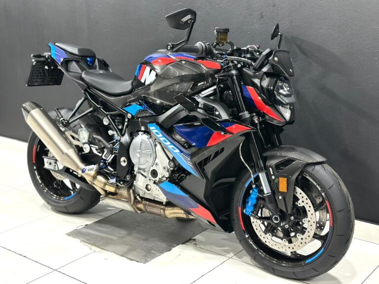 2025 BMW M1000R