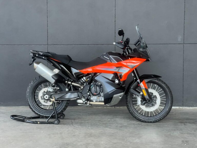 2026 KTM 790 ADVENTURE 2026 KTM 790 ADVENTURE