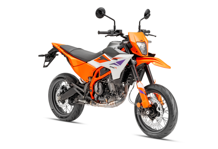 2026 KTM 390 SMC R 2026 KTM 390 SMC R