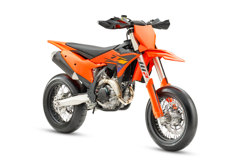 2026 KTM 450 SMR 2025 KTM 450 SMR