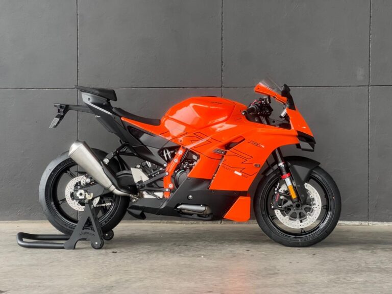 2026 KTM 990 RC R 2026 KTM 990 RC R