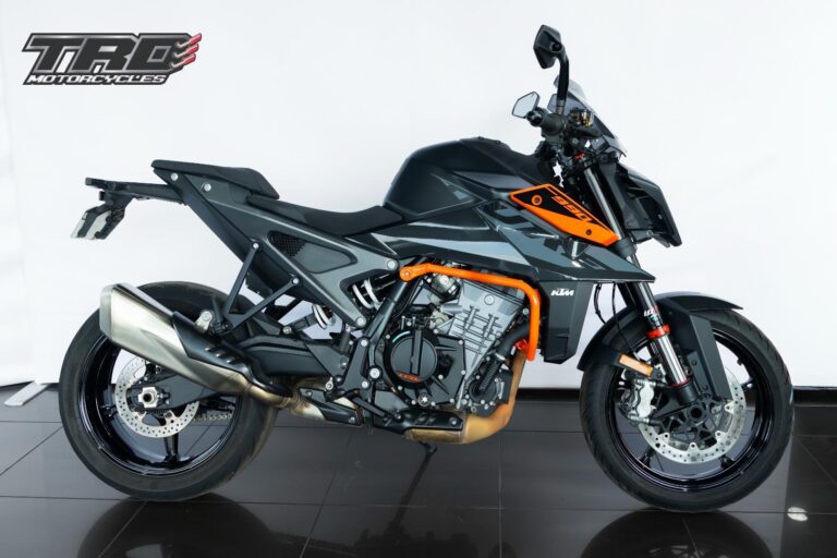2024 KTM 990 Duke R