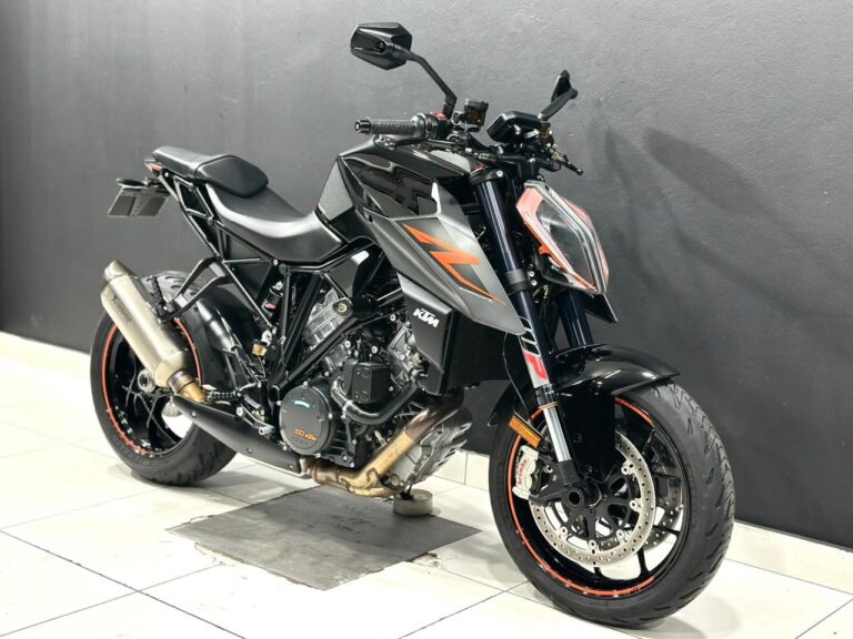 2018 KTM 1290 SUPERDUKE R