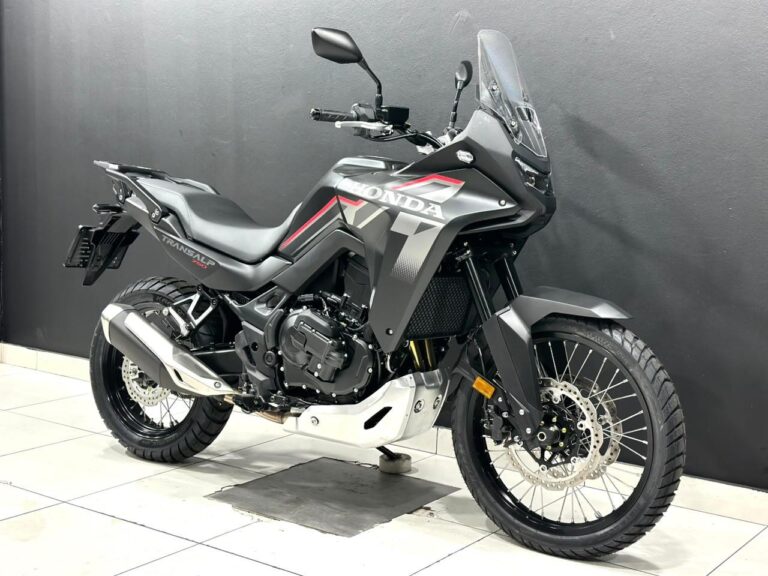 2026 Honda Transalp XL750 e-clutch