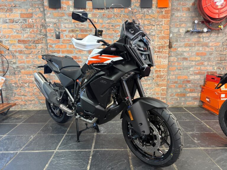 2026 KTM 1390 Super Adventure S EVO
