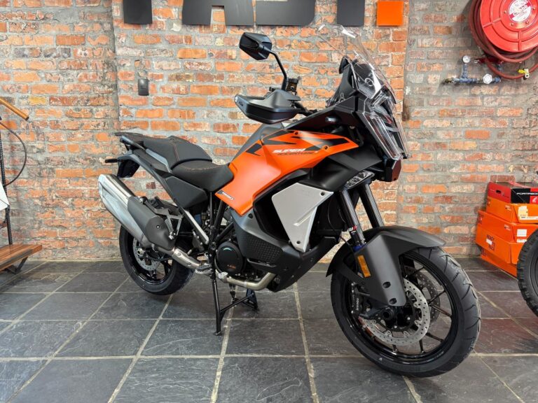 2026 KTM 1390 Super Adventure S EVO