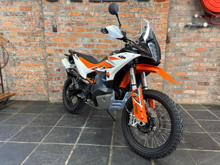 2026 KTM 890 Adventure R