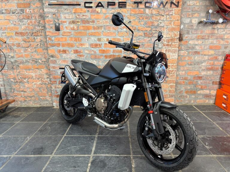 2026 Husqvarna SVARTPILEN 801
