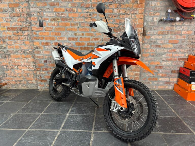 2024 KTM 890 Adventure R