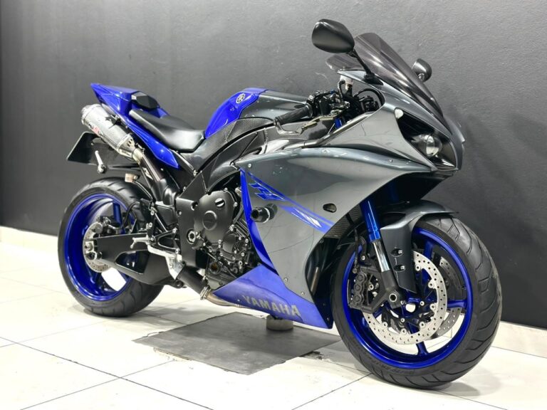 2013 Yamaha YZF R-1