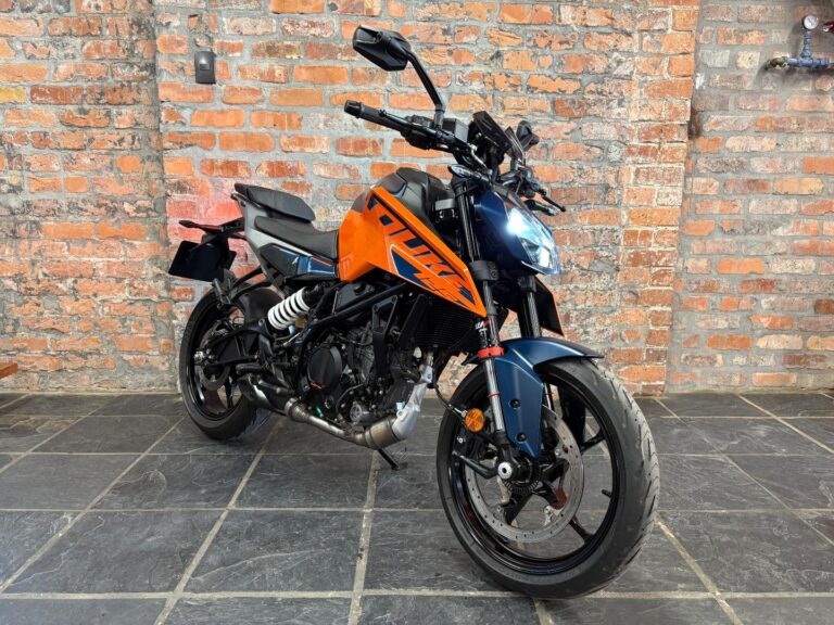2024 KTM 125 DUKE