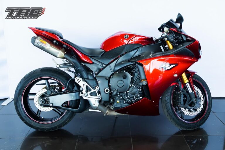 2011 Yamaha YZF R1