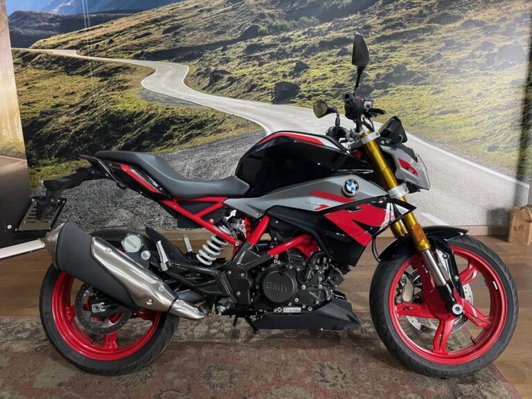 2026 BMW G310R