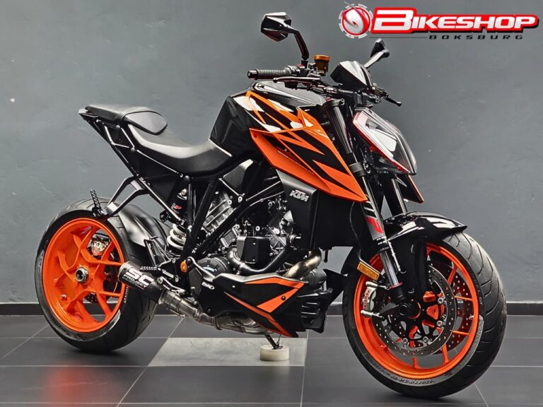 2019 KTM 1290 SUPER DUKE R