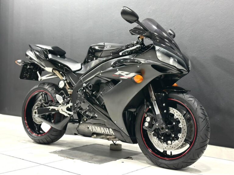 2008 Yamaha YZF R1