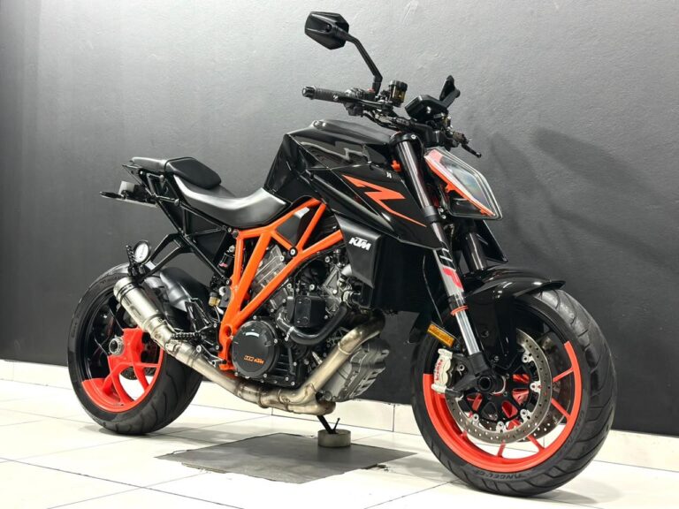 2018 KTM 1290 SUPERDUKE R