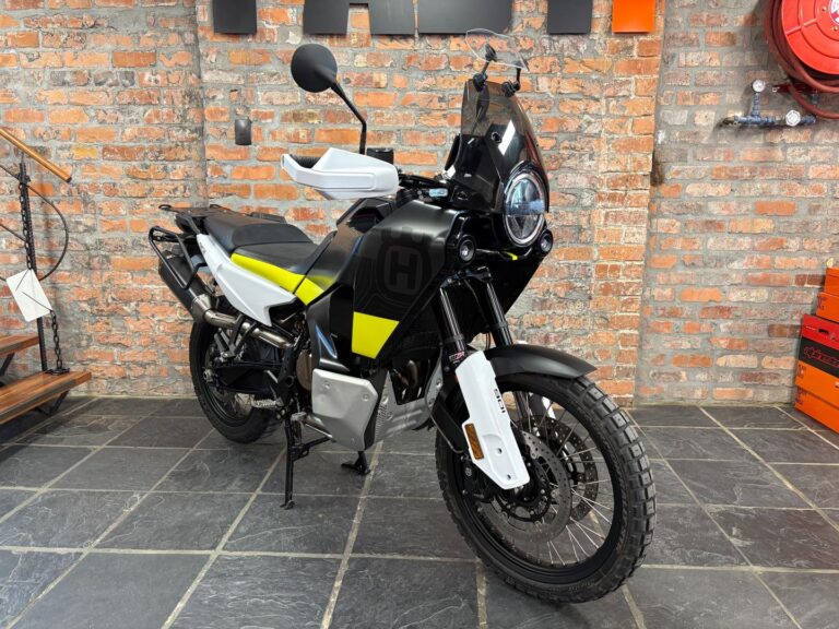 2022 Husqvarna Norden 901